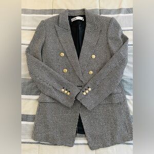 Zara - Houndstooth blazer with gold hardware.